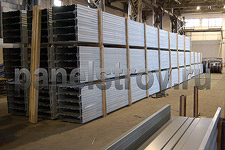 Packaging and storage of the sandwich panel assembly item